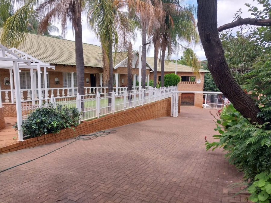 5 Bedroom Property for Sale in Cashan North West